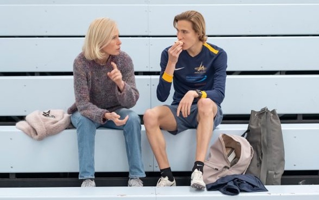 Marc Tortell mit seiner Mutter im Gespräch