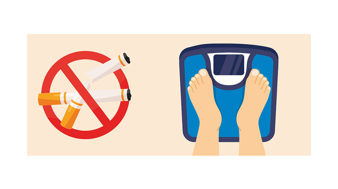 Eine Illustration eines Rauchverbotsschildes mit zerbrochenen Zigaretten auf der linken Seite und ein Paar Füße, die auf einer Waage stehen, auf der rechten Seite, als Symbol für den Rauchstopp und die Gewichtskontrolle.